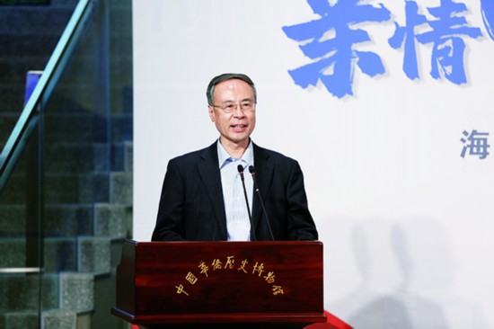 中國僑聯主席萬立駿蒞臨中國華僑歷史博物館為“親情中華 戰疫有僑”專題展覽作開幕講話2.jpg