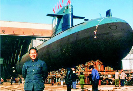 黃旭華在葫蘆島試驗(yàn)基地（1988年3月4日攝）。新華社發(fā).jpg